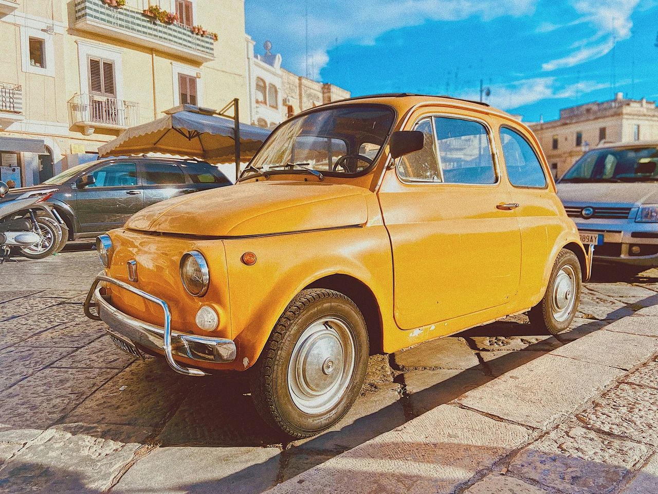 Possiedi un’auto datata? Ecco come ricevere fino a 7.500 euro di incentivi statali