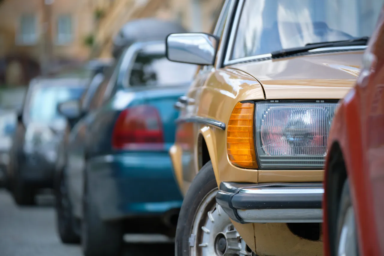 Possiedi un’auto datata? Ecco come ricevere fino a 7.500 euro di incentivi statali Immagine selezionata