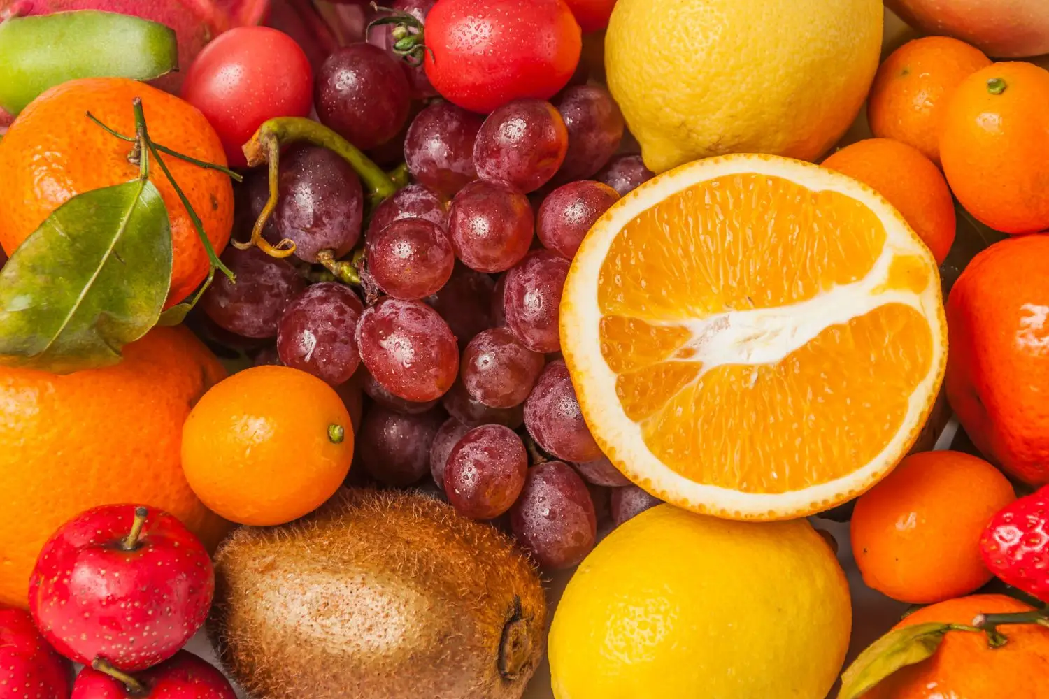 La frutta insospettabile che batte tutti per vitamina C e aiuta a mantenere la pelle giovane Immagine selezionata