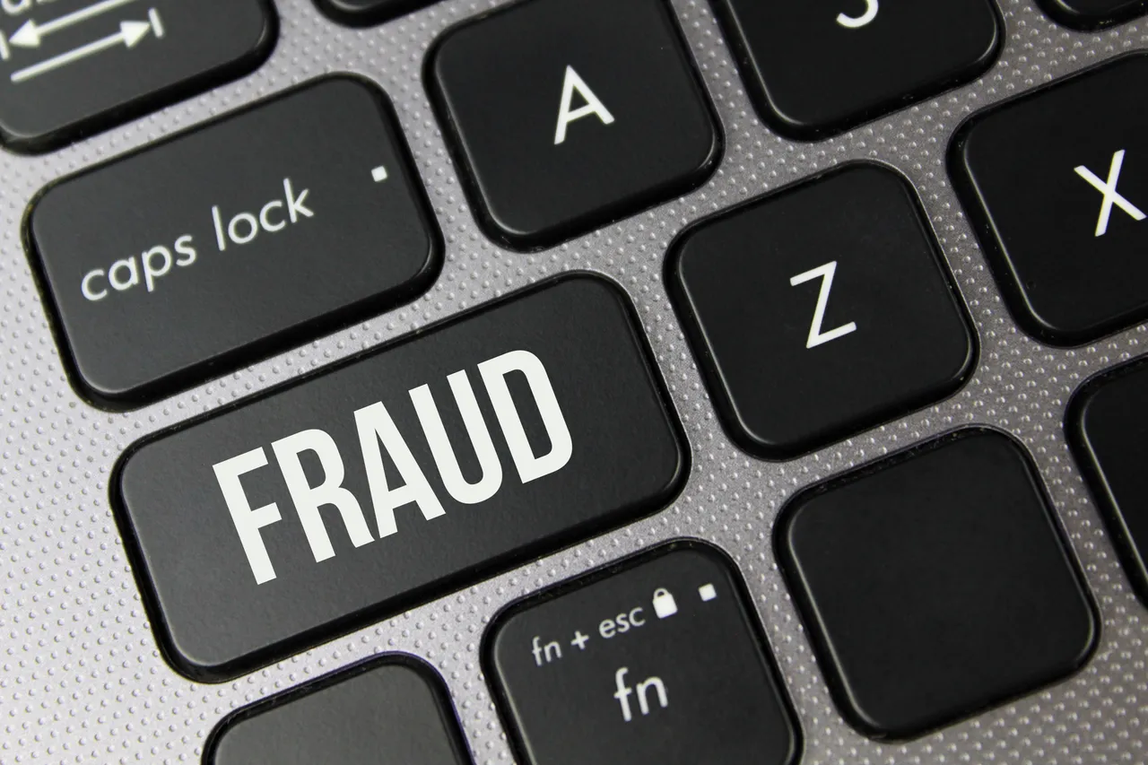 Il mercato nascosto degli account falsi online: così si aggirano i controlli Immagine selezionata