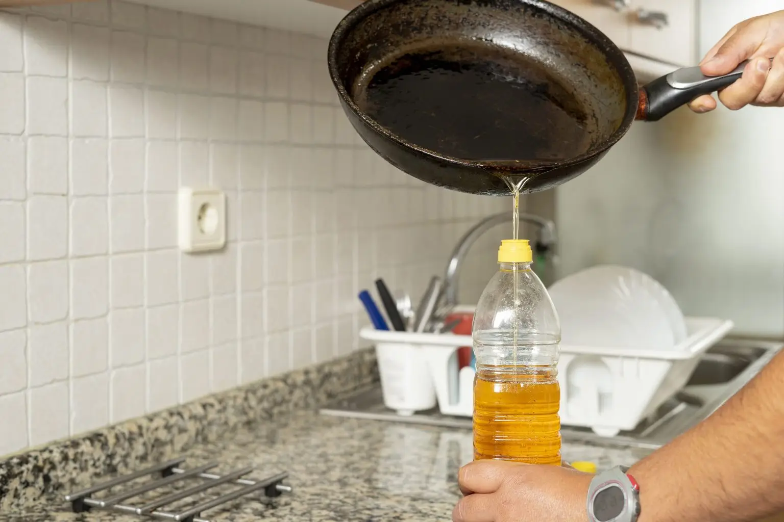 Il trucco più rapido per eliminare l’odore di frittura in casa Il trucco più rapido per eliminare l’odore di frittura in casa