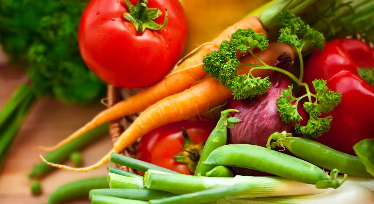 Coltivare ortaggi senza pesticidi: soluzioni pratiche per un raccolto sano Coltivare ortaggi senza pesticidi: soluzioni pratiche per un raccolto sano